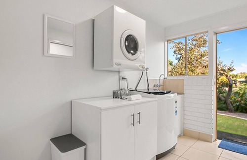 Shelly Beach House | Russell Street 12, Shelly Beach