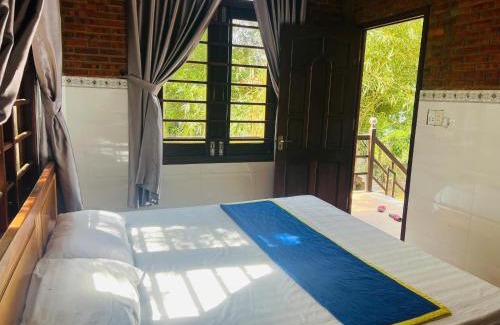 Ham Ninh Apartment | Russian Village