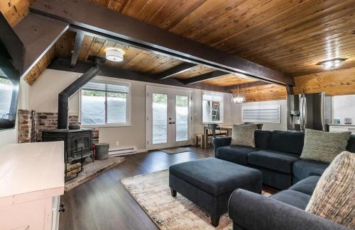 Tahoe City House | Rustic and Modern 3BDR Tahoe Cabin