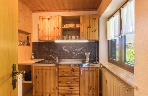 Gmund am Tegernsee Apartment | Rustic Apartment "Heinrich" with Terrace & Wi-Fi