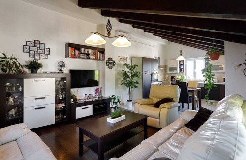 Pinezici Apartment | Rustic apartment EVELIN close to the beach