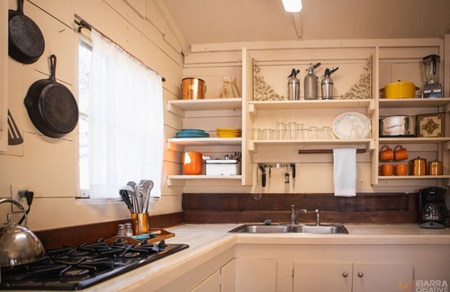 Arroyo Grande Cabin | Rustic Charm in the Quiet Countryside: Olive Tree Cabin