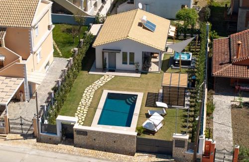 Petriti Villa | Rustic Charm Villa