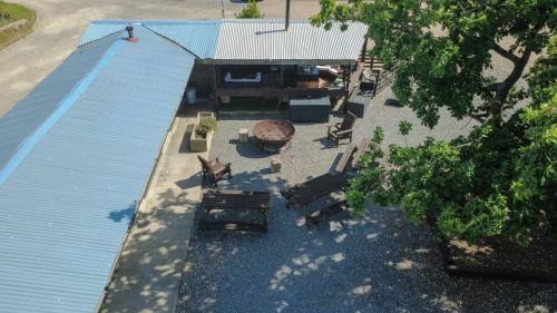 Glentham House | Rustic Country Cabin, Bring Horses, Fire Pit & Puppies