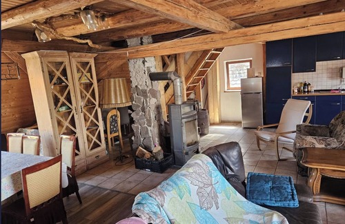 Colmberg House | 'Rustic Country House' with Private Terrace, Shared Garden and Wi-Fi