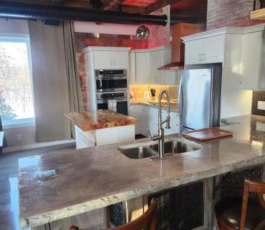 New Bothwell Ski Chalet | Rustic Elegance in St Malo