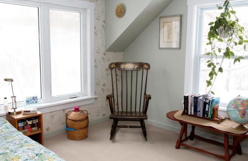 Newport Landing House | Rustic Farmhouse in Gaspereau Valley Wine Country!