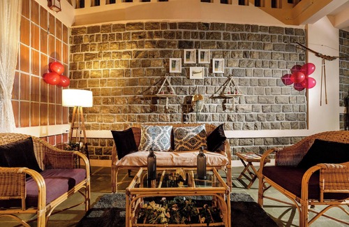 Hosur Villa | Rustic Farmpool