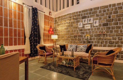 Hosur Villa | Rustic Farmpool