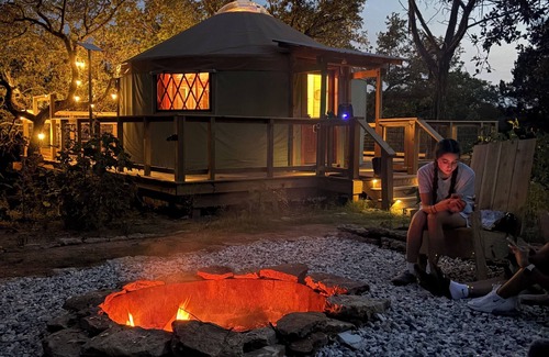 Gatesville Cabin | Rustic Hill Country Glamping on 14 Acres, Rustic Hill Country Glamping