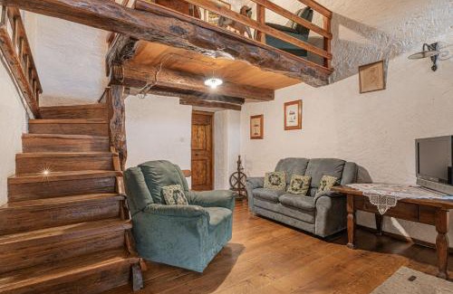 Kras Apartment | Rustic House Luin - Happy Rentals