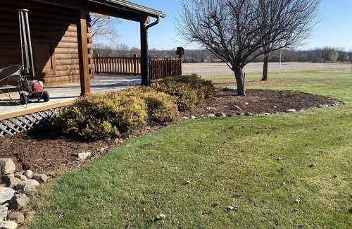 Johnson Creek House | Rustic large log home w/3 full baths in country; midway between Madison & Milw