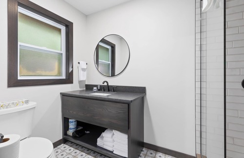 Aitkin House | Rustic Lodge | Riverside | WiFi | Pets OK!