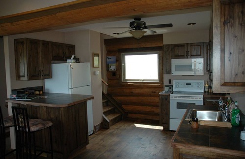 Alberta Cabin | Rustic Log Cabin In Prairie Paradise