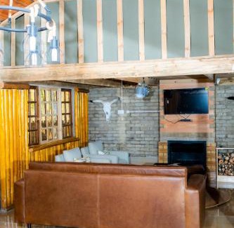 Chikomba Villa | Rustic Luxury Farm Cabin located in Hwedza - 2031