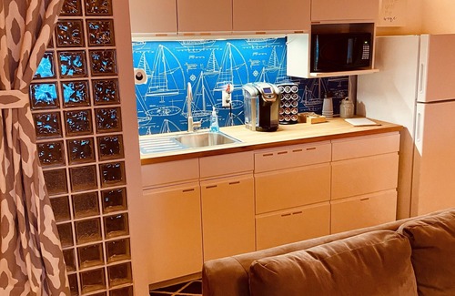Pepin Apartment | Rustic Modern Loft - Across street from winery, walk to Marina/Harbor View Cafe