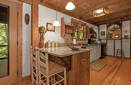 Brevard Cabin | Rustic Mountain Cabin