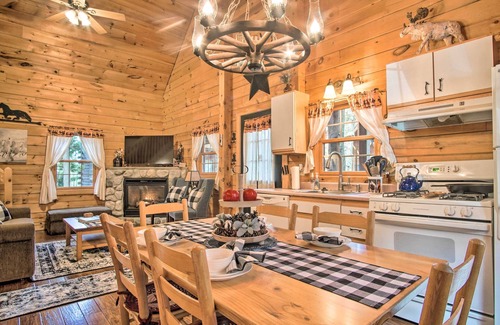 Oceana County Cabin | Rustic Rothbury Cabin w/Resort Amenity Access!