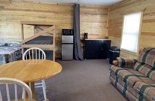 Moscow Cabin | Rustic Sleeping Cabin #15 sleeps up to 12 guests. Cabin with no water.