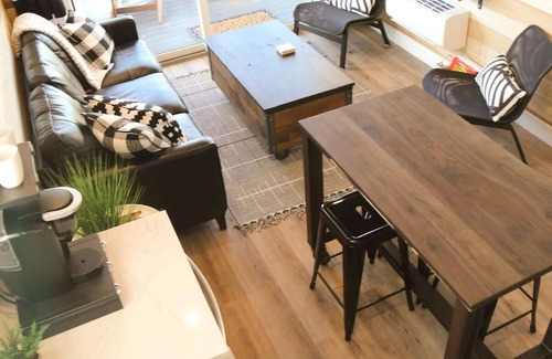 Escalante Apartment | Rustic Tiny Home Near Grand Staircase–Sleeps 6