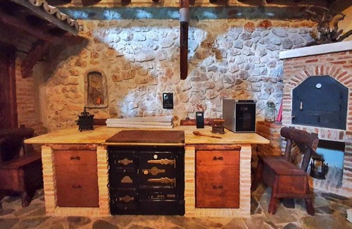 Carabana Villa | Rustic villa