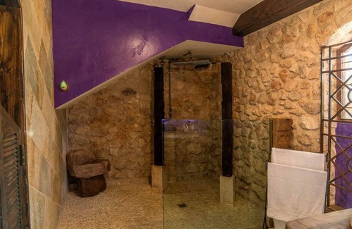 Carabana Villa | Rustic villa