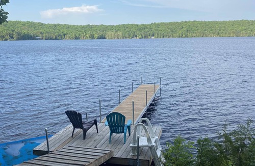Novar Cottage | Rustic Waterfront Oudaze Lake Cottage