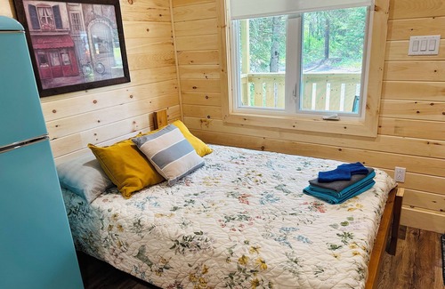 Port Blandford Ski Chalet | Rustic Wave Cottages-Mini Chalet #9