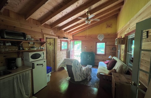 Sheffield Cabin | Rustic Zen Cabin on French Lake, Fredericton
