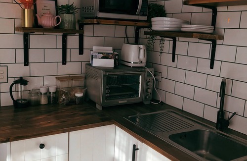 Tamahere Cabin | Rustling Oaks Tropical Tiny House