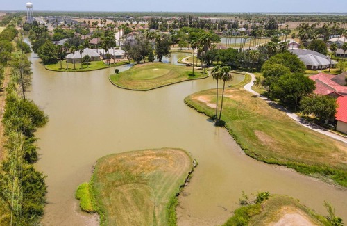 Brownsville RV Rental | RV at Riverbend Golf Resort 1 BR - 1 Bath