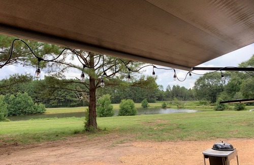 Magnolia RV Rental | RV Hook-up Visit our Campground
