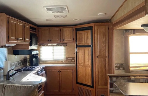 Roosevelt House | RV on private road in the cedarsnn