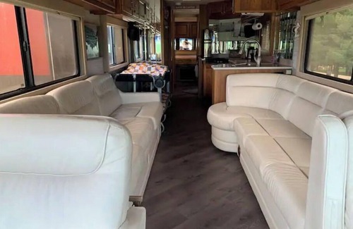 Kickapoo House | RV on the Ridgetop near Trout Fishing