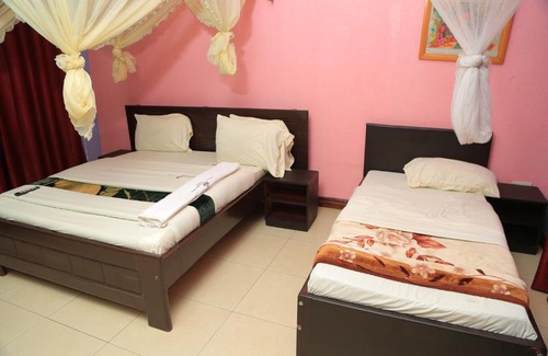 Fort Portal House | Rwenzori Travellers Pride Hotel