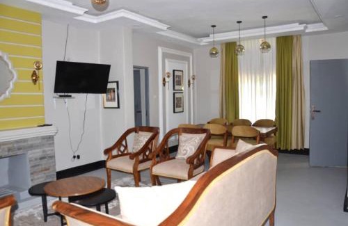 Arua House | RX Suites