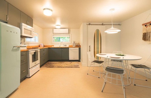 Rye Apartment | Rye Motor Inn - Deluxe King Studio Apartment - ADULTS ONLY