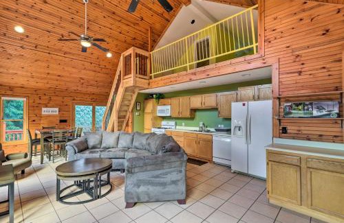 Battletown House | Ryman Riviera Home with Fireplace Steps to River