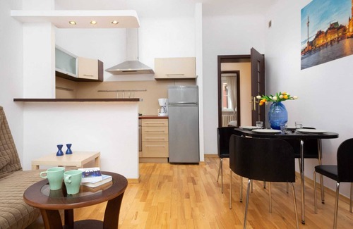 Nowe Miasto Apartment | Rynek Nowego Miasta 6/8/10 | Apartment By Market