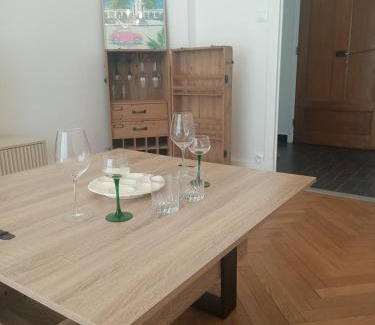 Chambery Apartment | Séjour lumineux à 800m gare, près des Éléphants