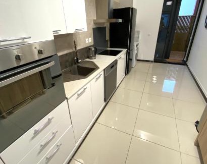 Saint-Denis Apartment | Sélina by Les Suites d'Alfred