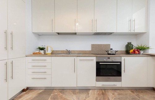 Muranow Apartment | Słomińskiego 5 | Near Dworzec Gdański | 2 Bedroom