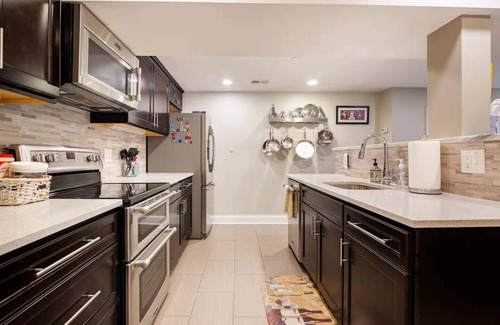 Bloomingdale Apartment | S. Street Bliss - Central Bloomingdale Comfort!
