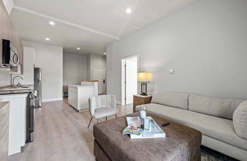 Central Sacramento Apartment | S19 Resident 202