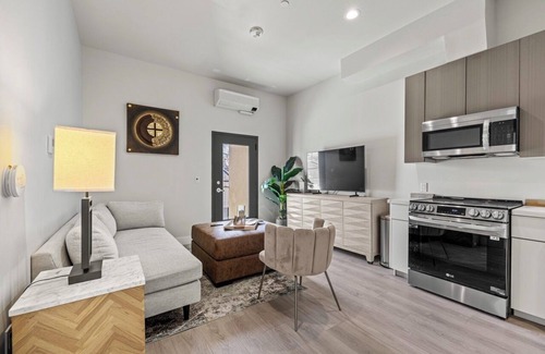 Central Sacramento Apartment | S19 Resident 202