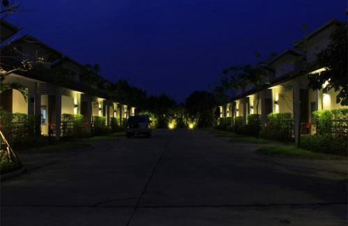 Det Udom Resort | Saabpaiboon Grand Resort