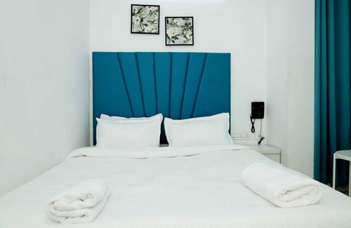Baner Hotel | Saara ResidencynPrathamesh Park, Lane No. 2B, Plot No. 19/20, Baner, Pune-411045
