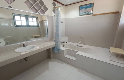 Tha Wung Hotel | Sabai Hotel Lopburi