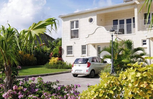 Saint Peter Parish Villa | Sabella - Luxury Villa, steps to White Sand Beaches, Restaurants Bars. Pool.