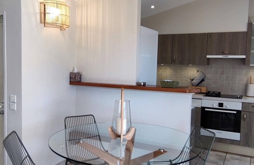 Vaison-la-Romaine Apartment | Sabine's Terrace